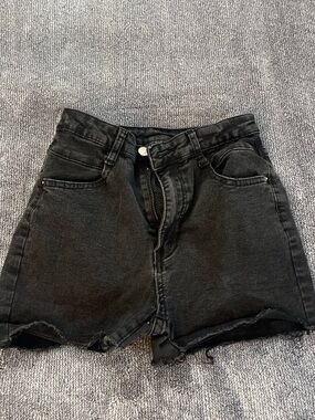 SHEIN Black High-Rise Denim Jean Shorts
